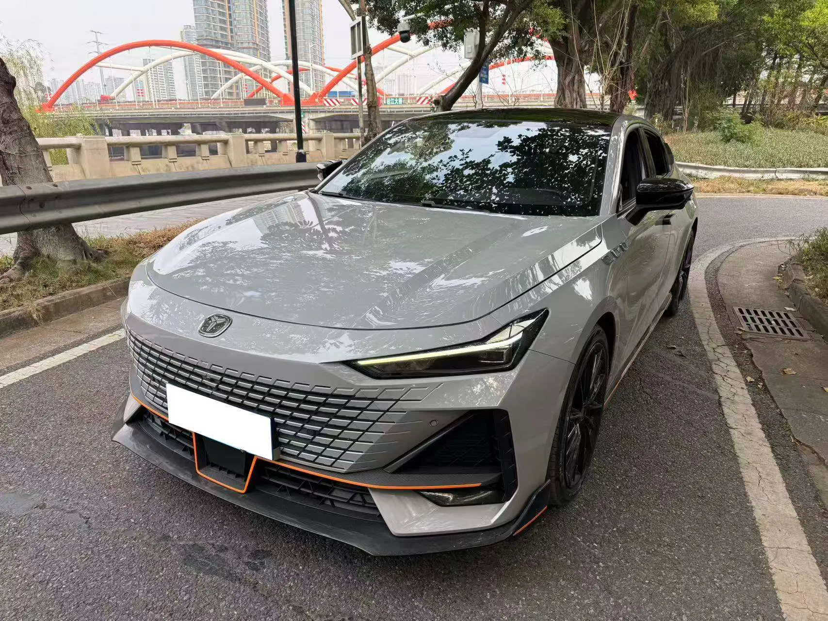 Changan UNI-V  из Китая