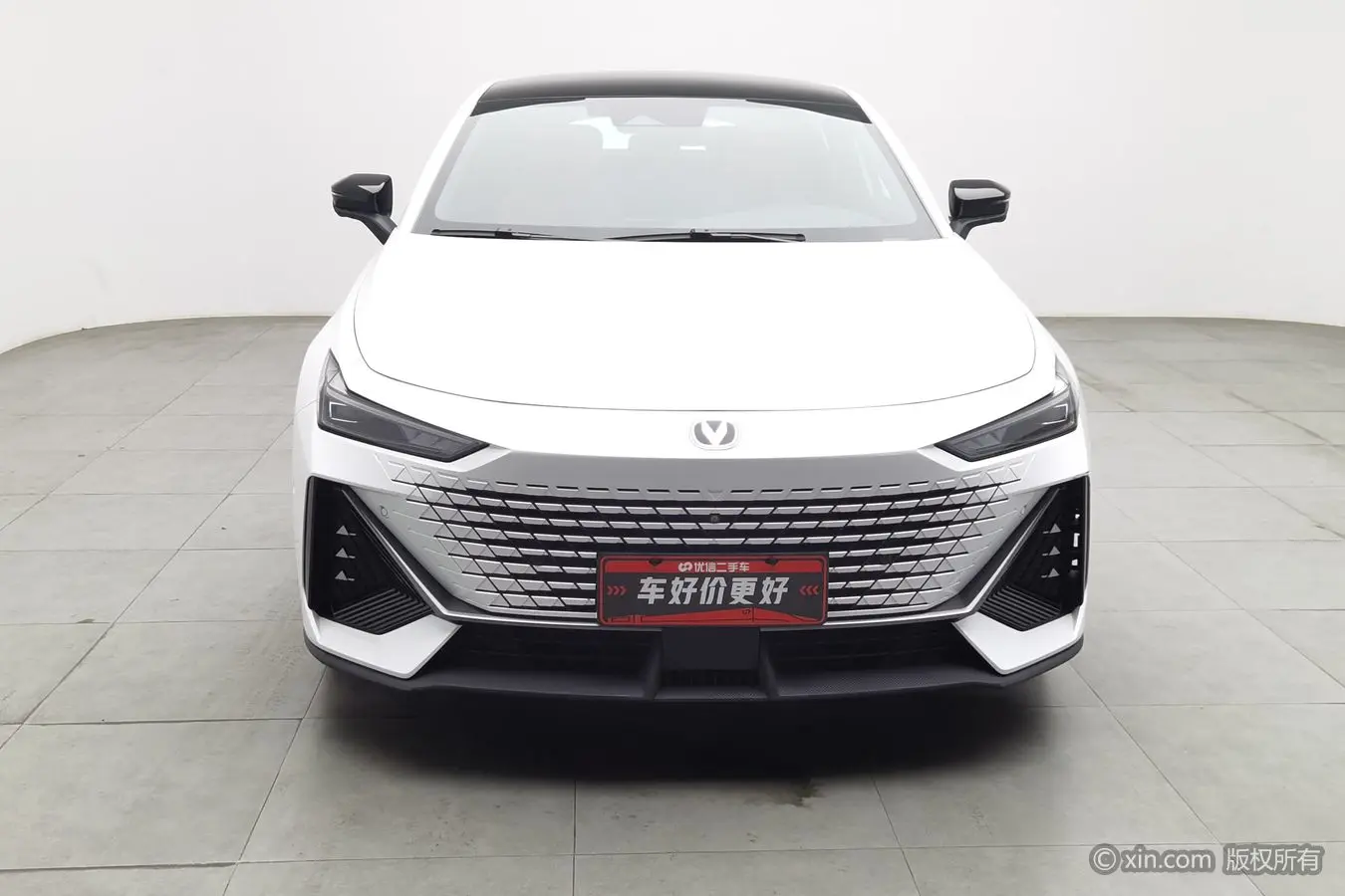 Changan UNI-V  из Китая