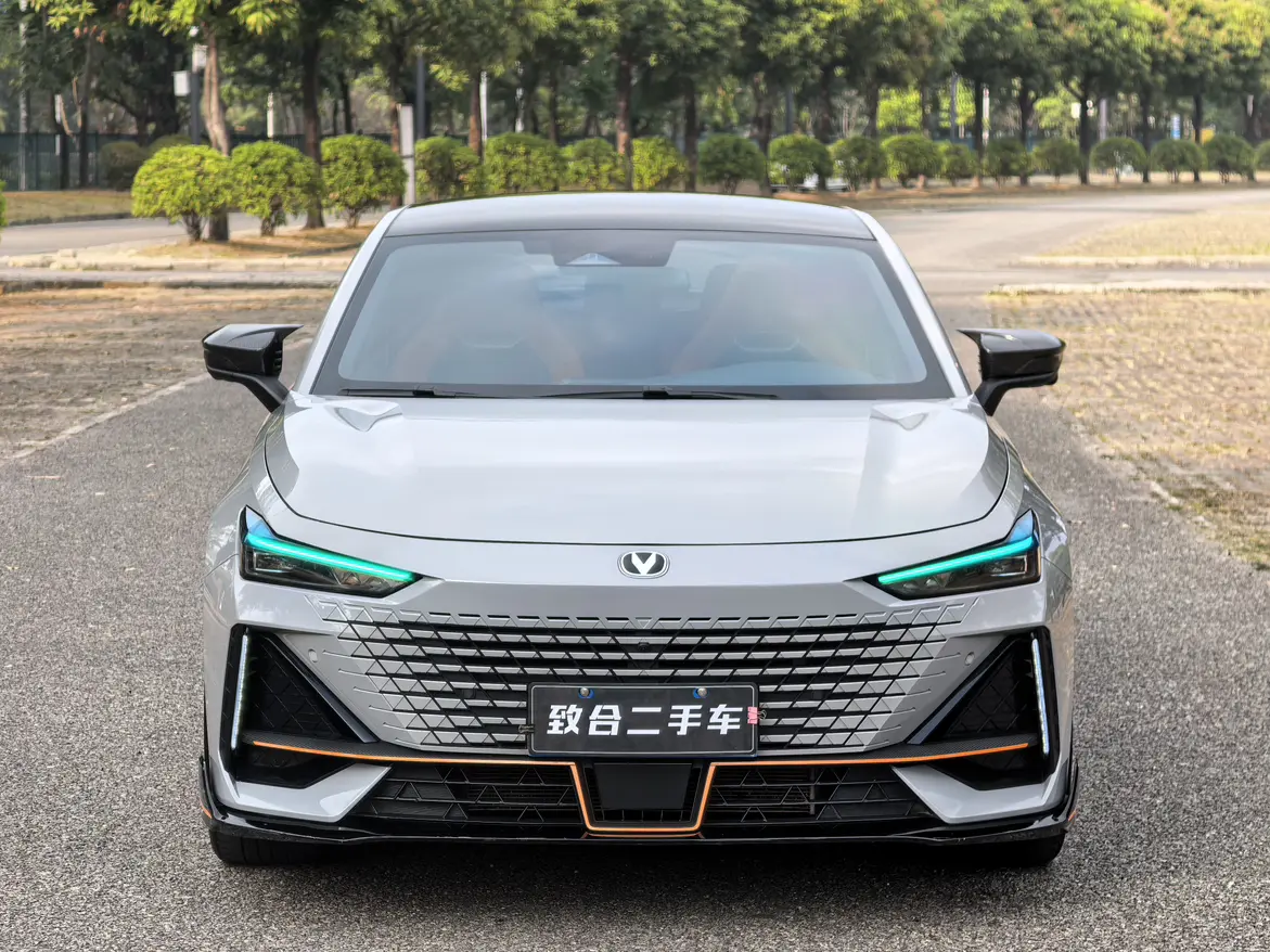 Changan UNI-V  из Китая