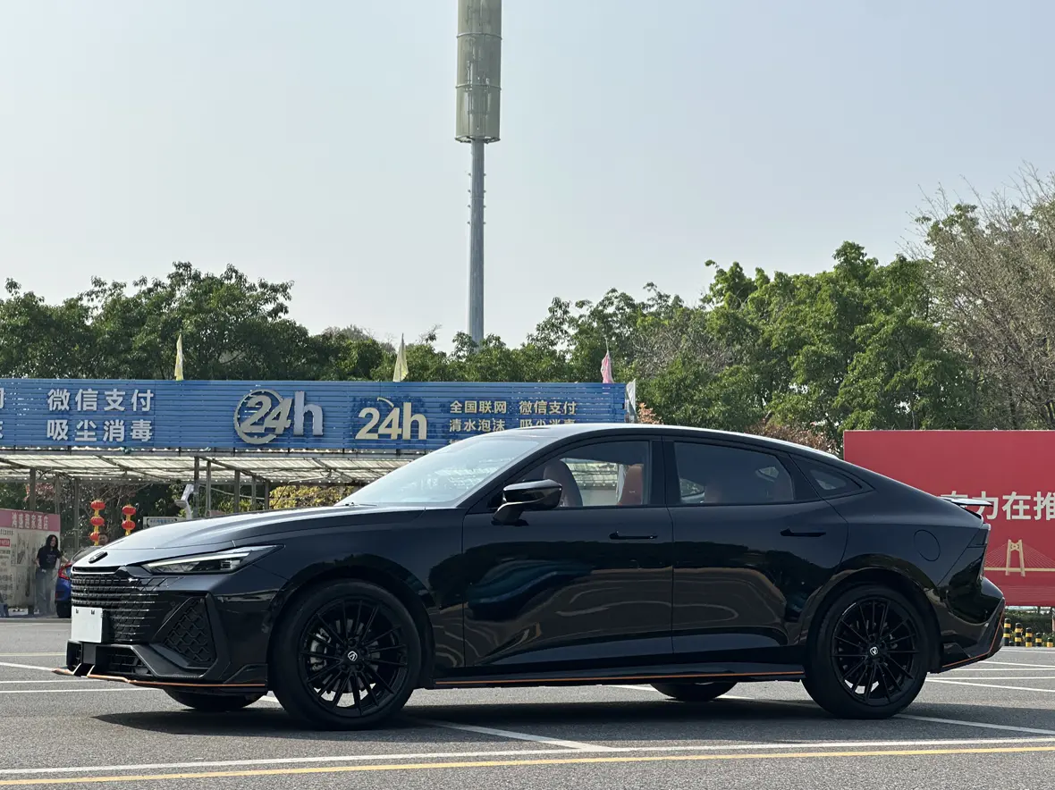 Changan UNI-V  из Китая