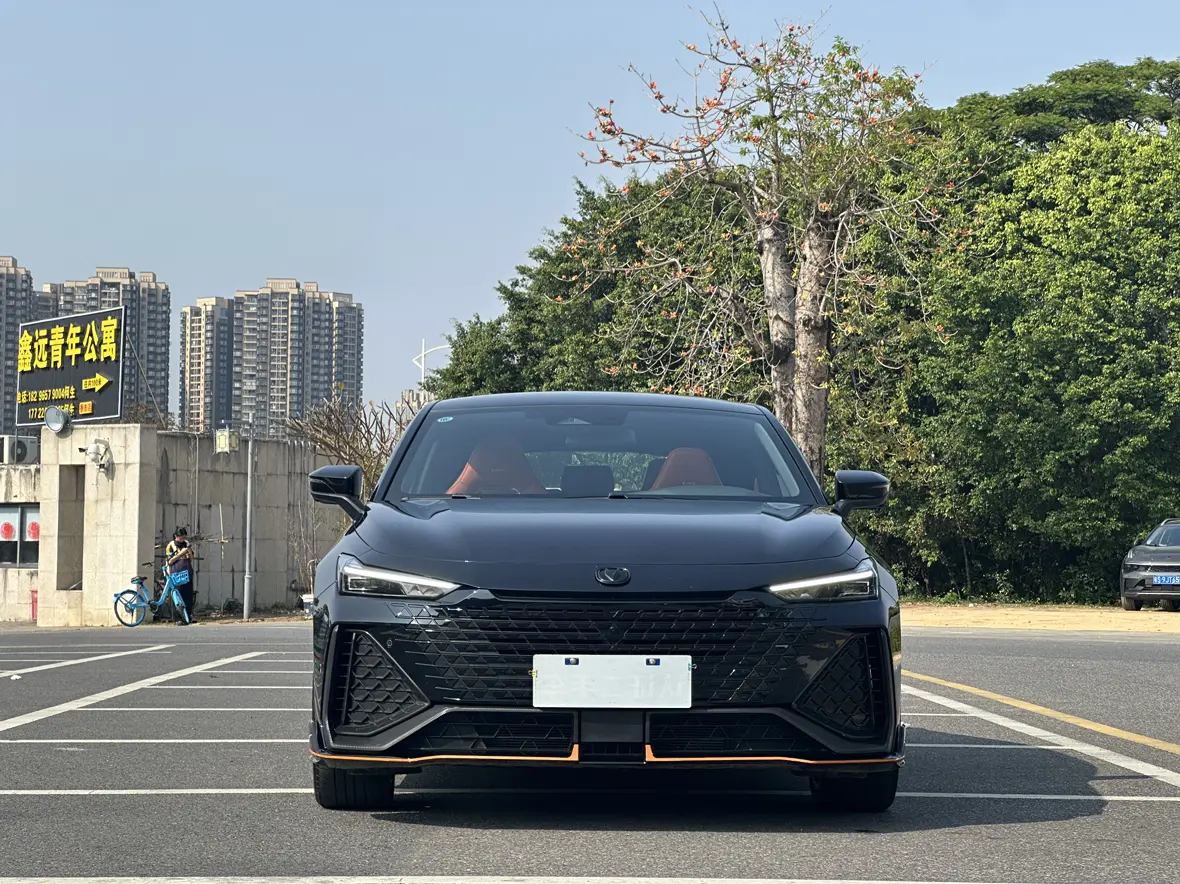 Changan UNI-V  из Китая