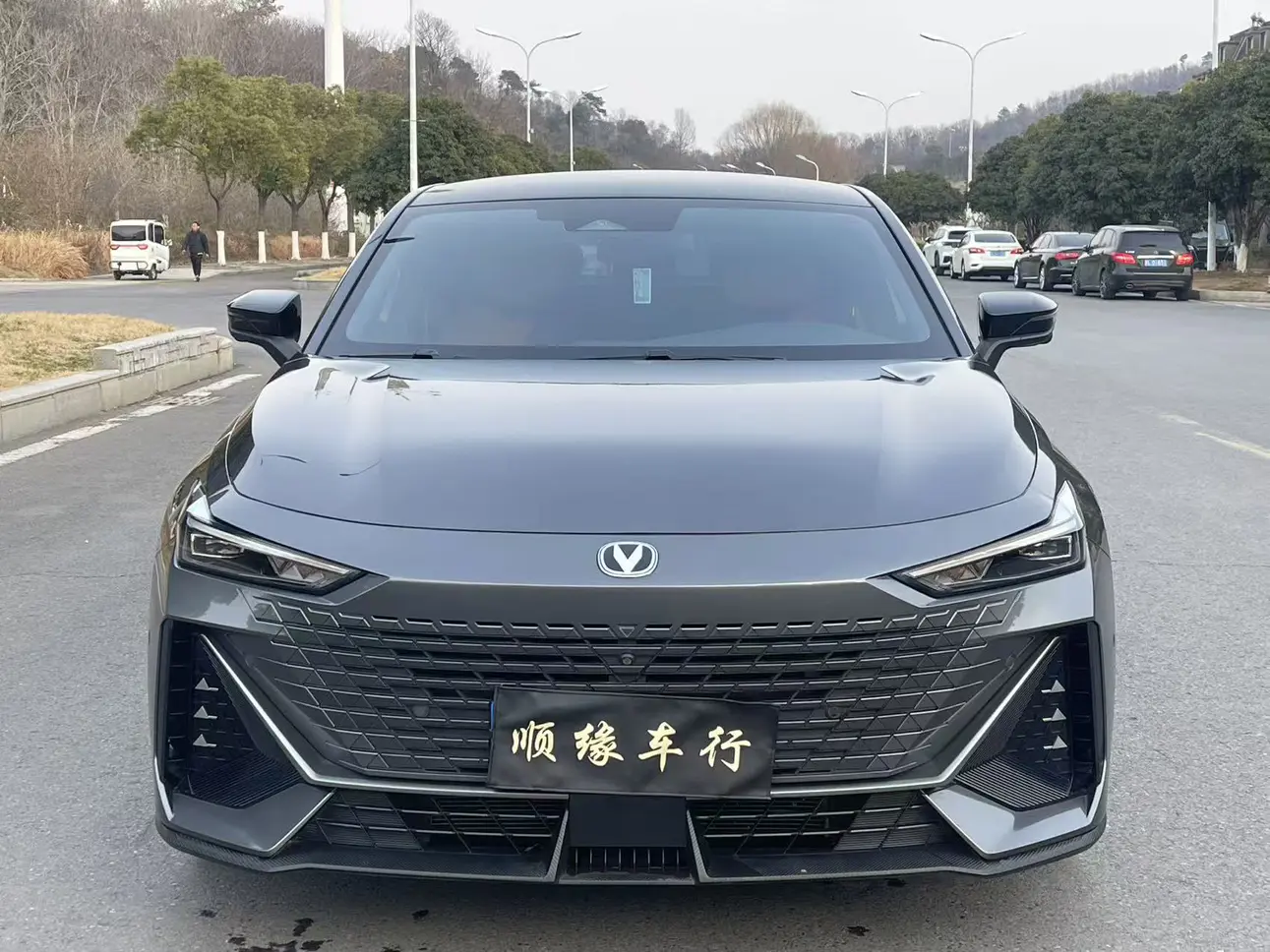 Changan UNI-V  из Китая