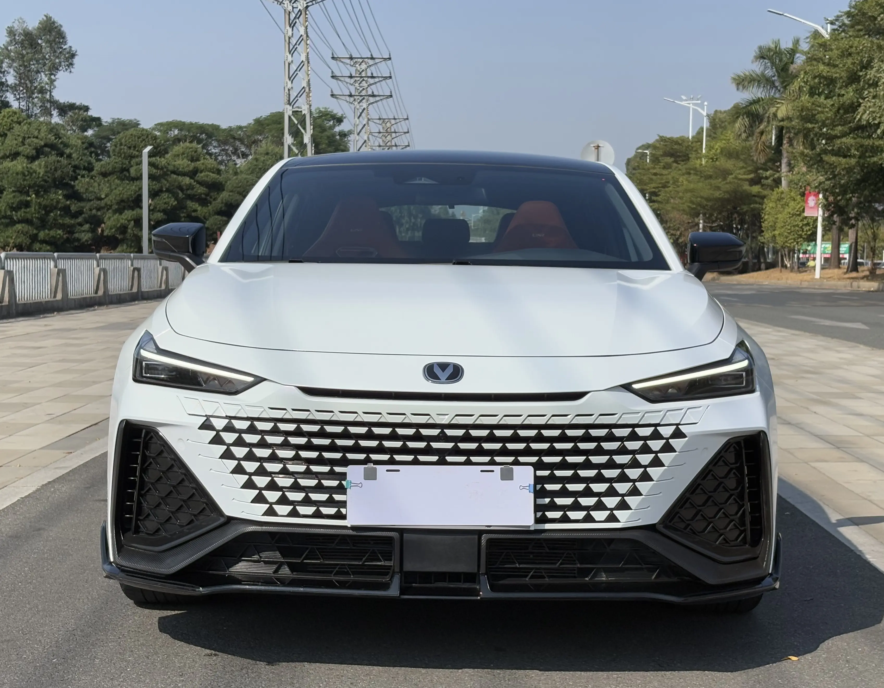 Changan UNI-V  из Китая