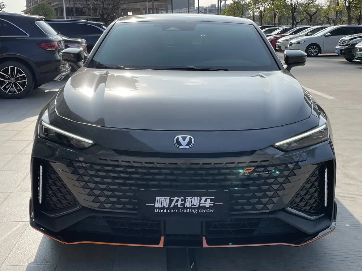 Changan UNI-V  из Китая