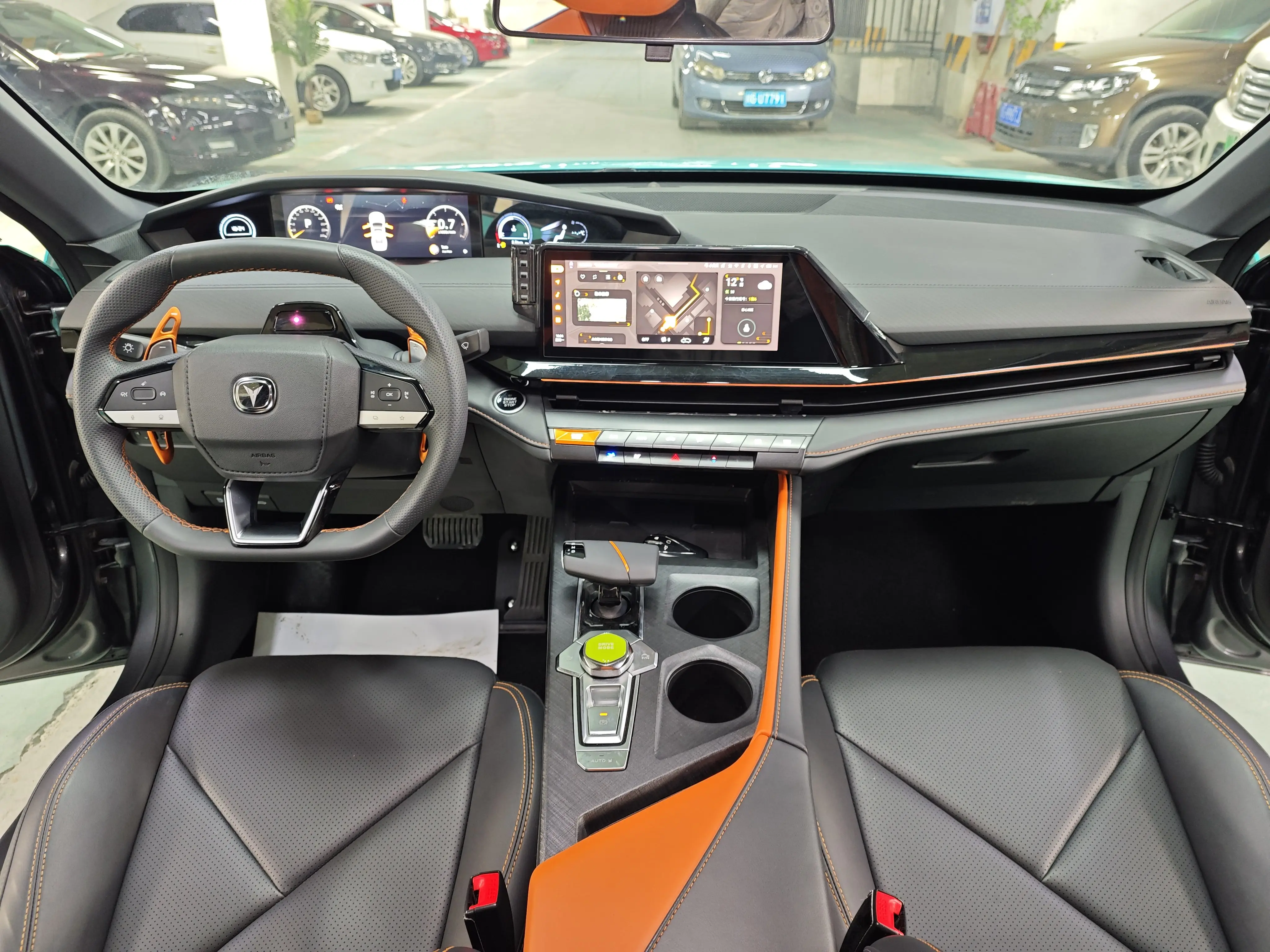 Changan UNI-V  из Китая