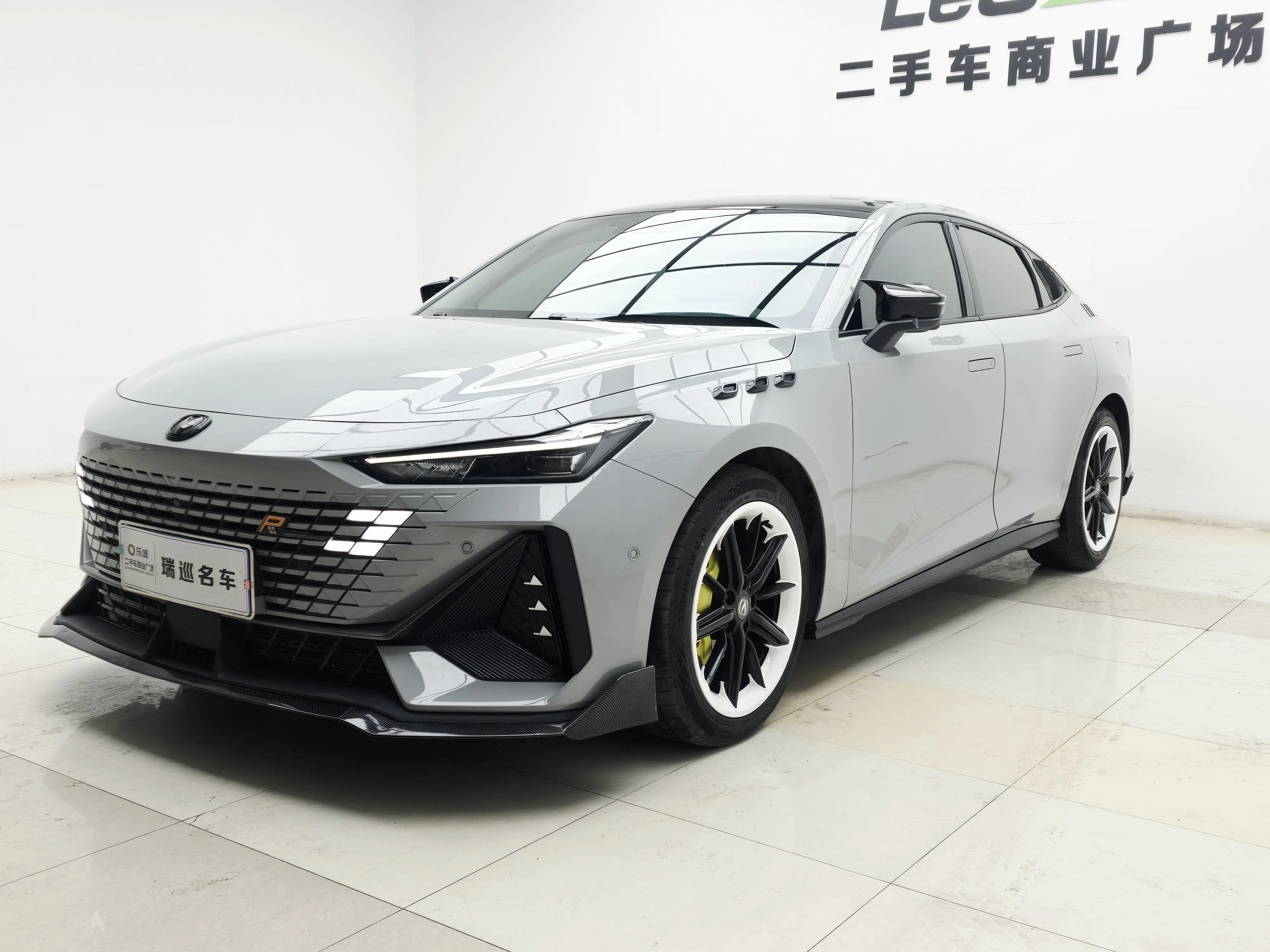 Changan UNI-V  из Китая