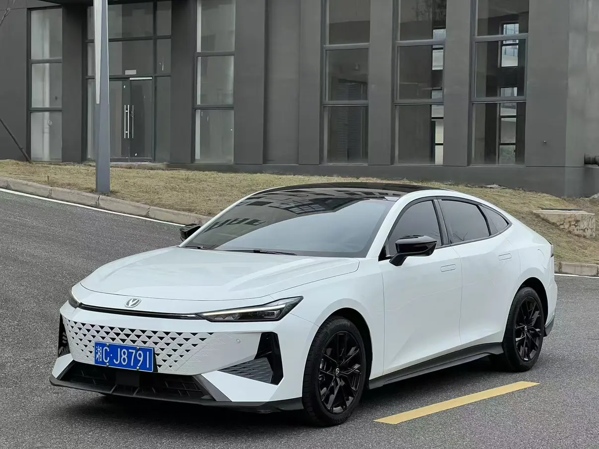 Changan UNI-V  из Китая