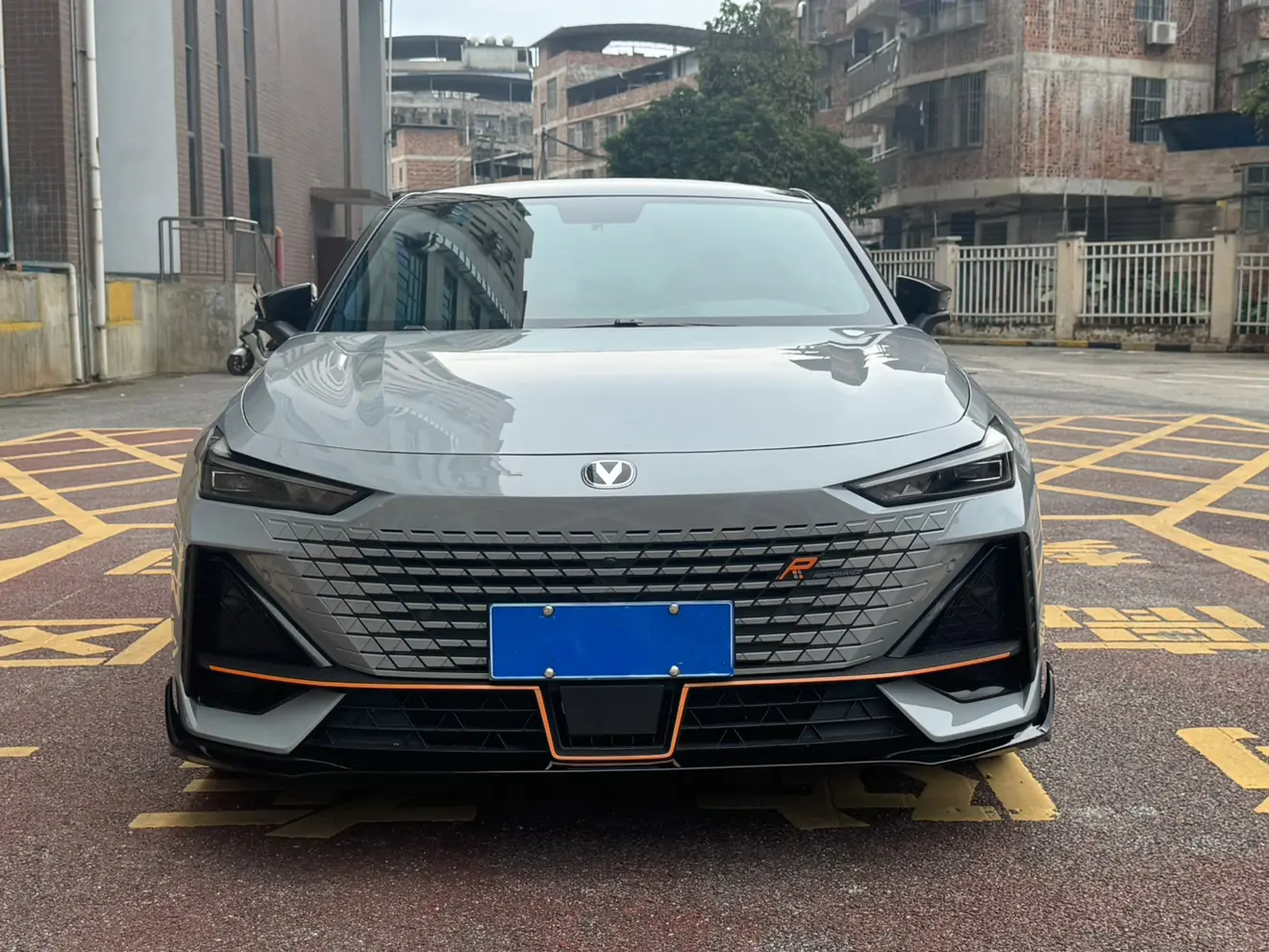 Changan UNI-V  из Китая
