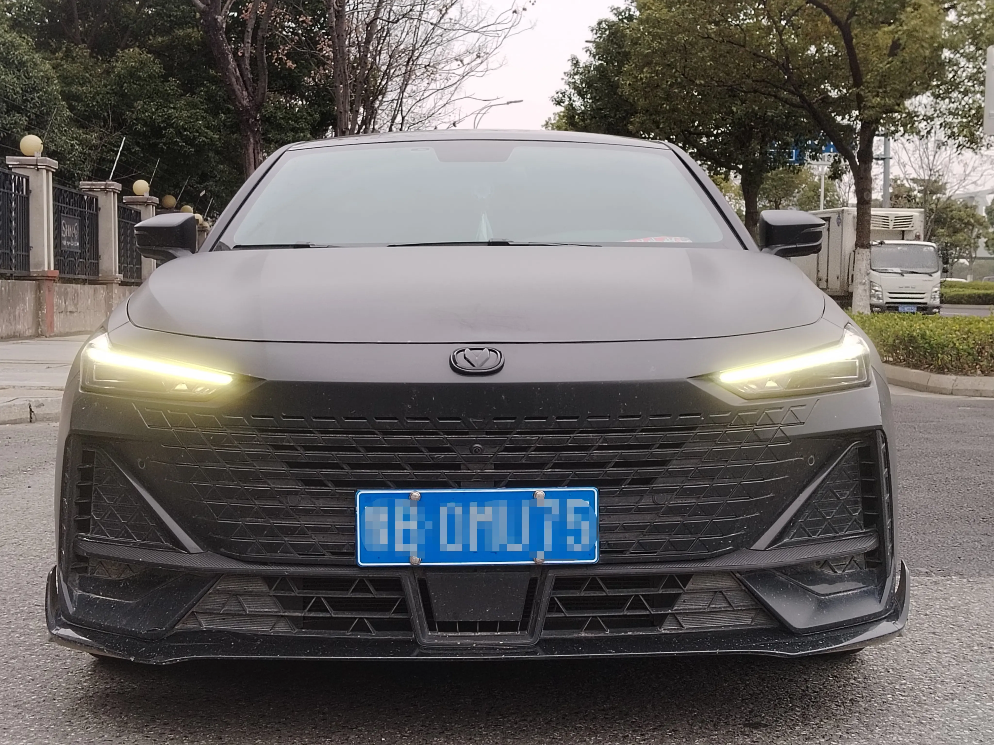 Changan UNI-V  из Китая