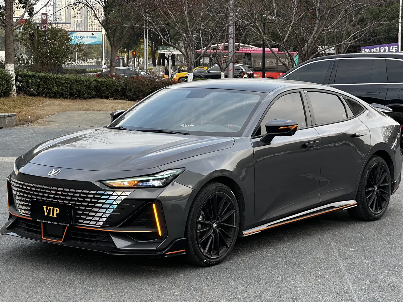 Changan UNI-V  из Китая