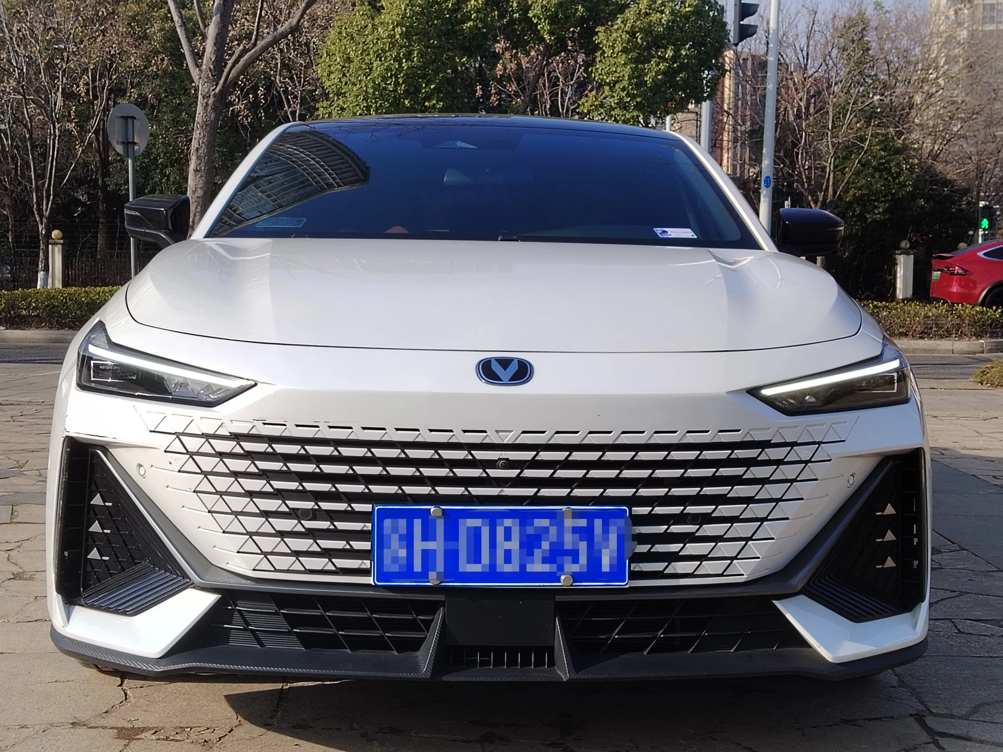 Changan UNI-V  из Китая