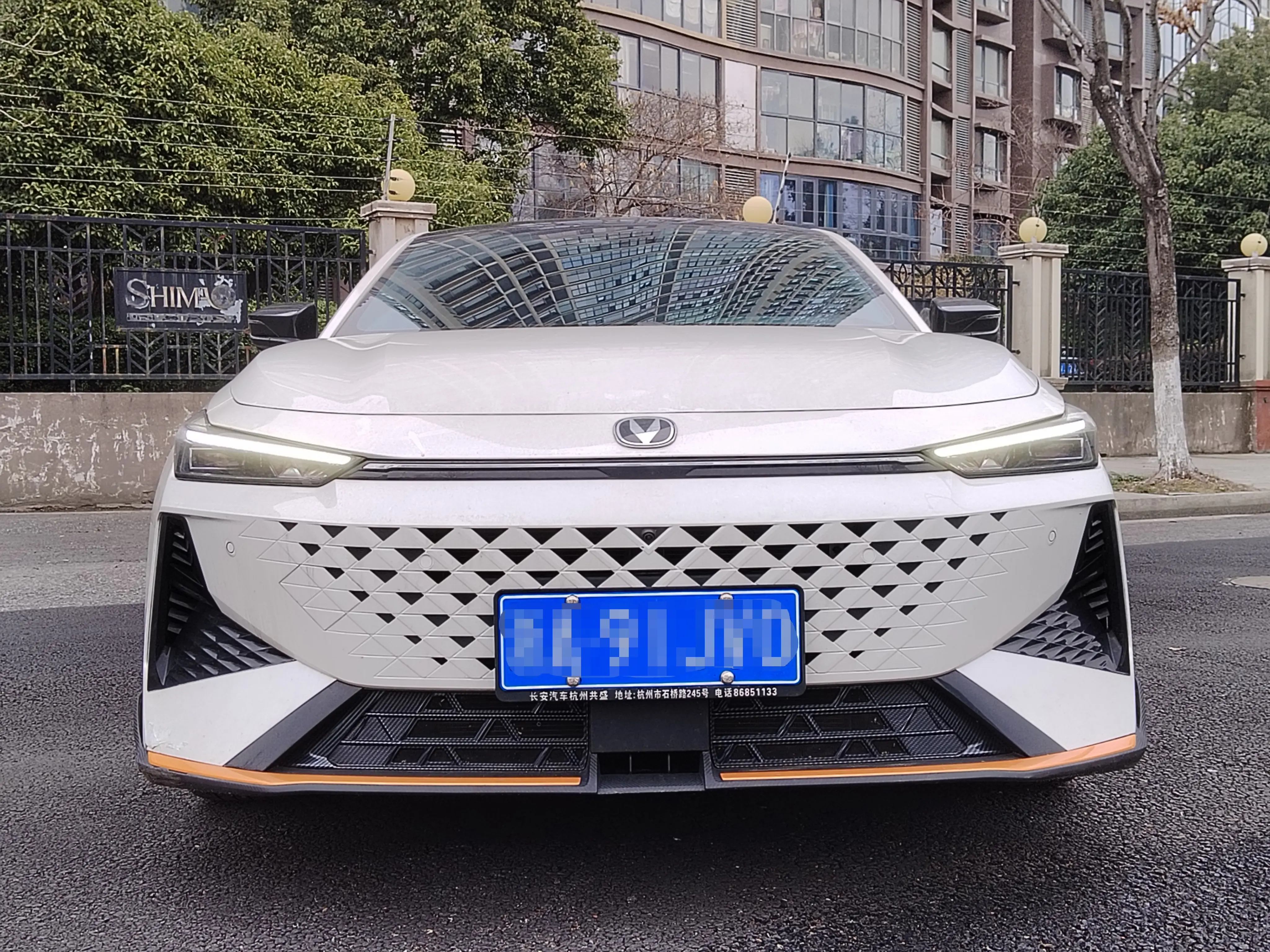 Changan UNI-V  из Китая