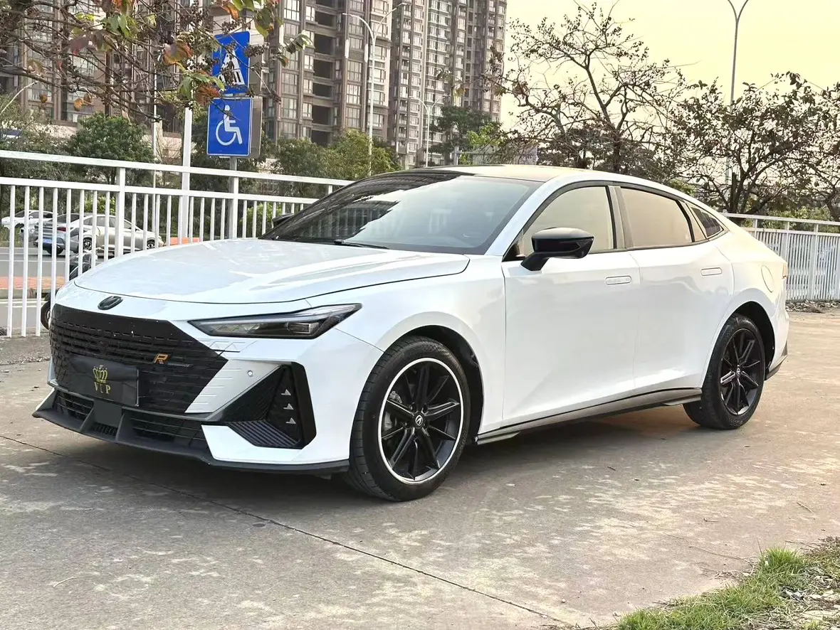 Changan UNI-V  из Китая