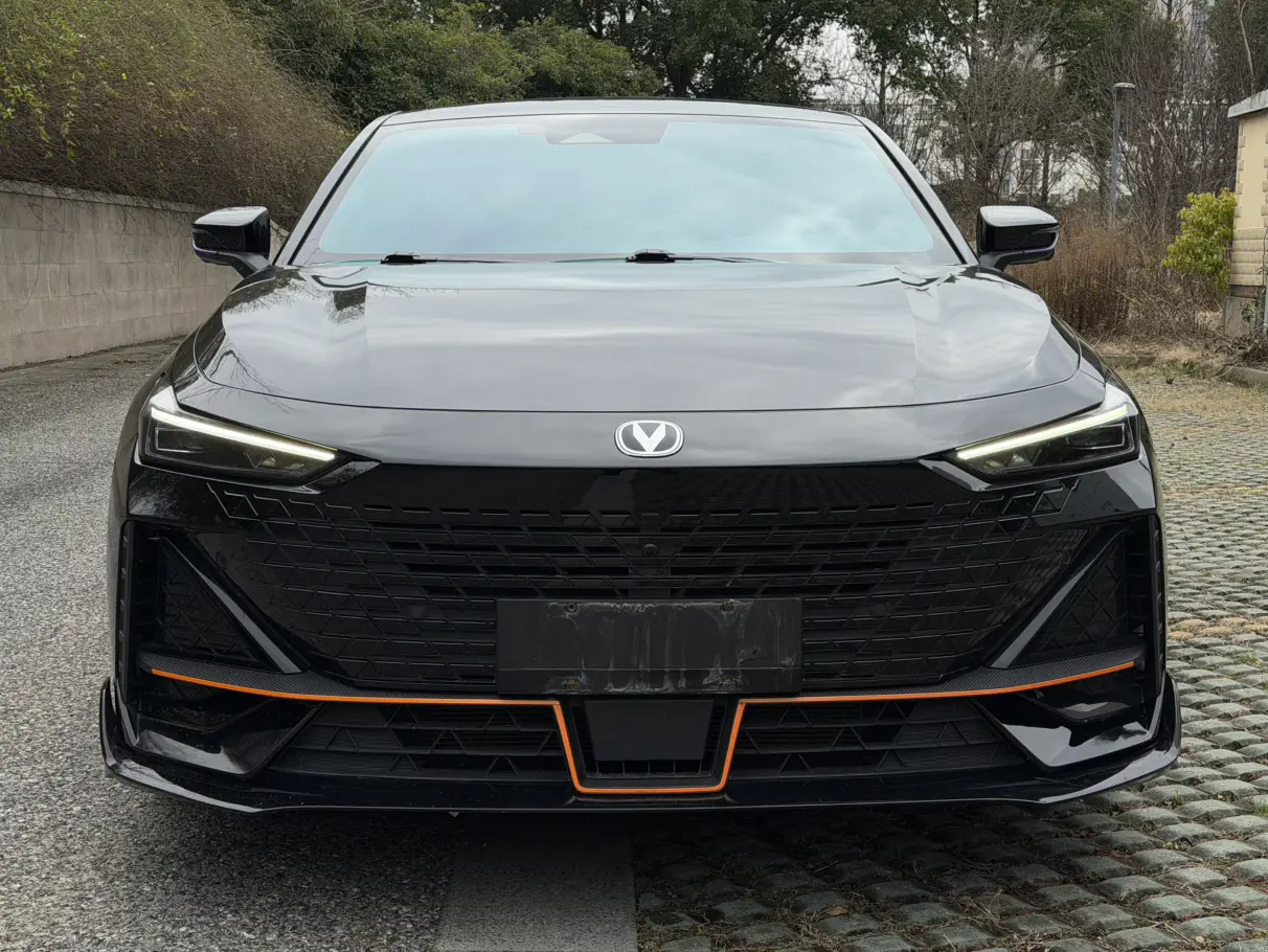 Changan UNI-V  из Китая