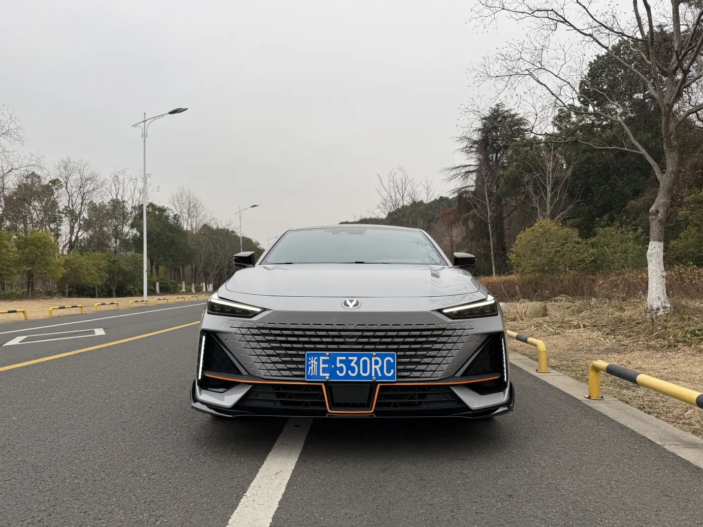 Changan UNI-V  из Китая