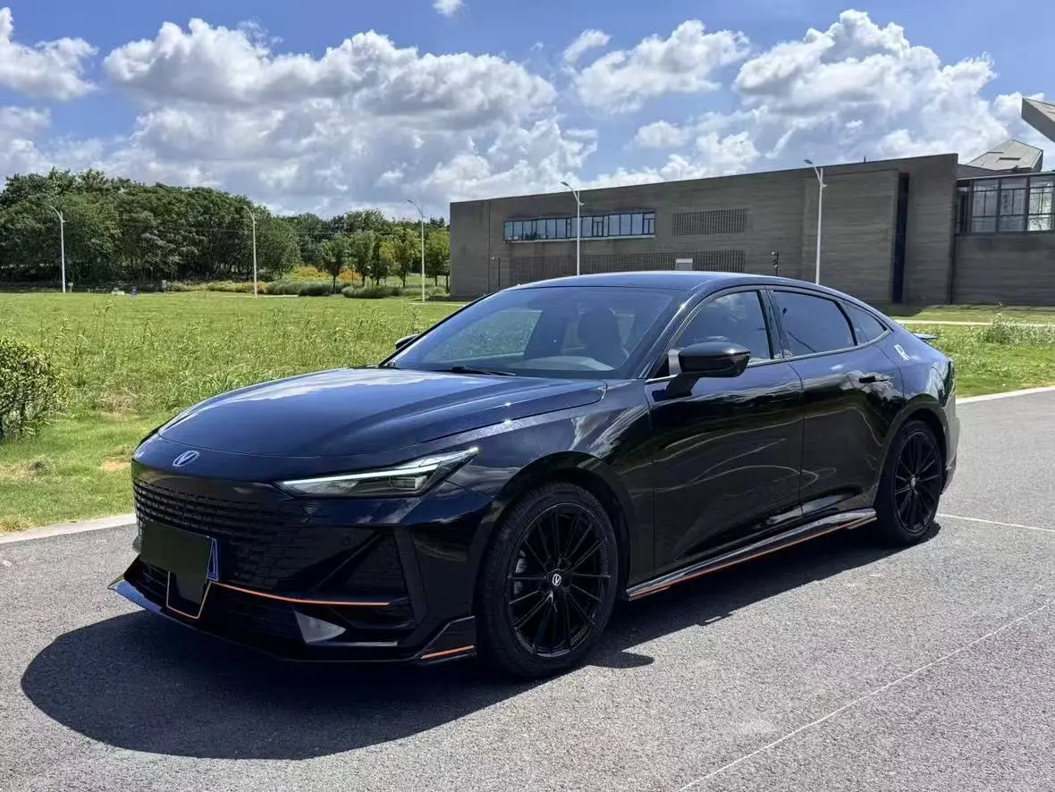 Changan UNI-V  из Китая