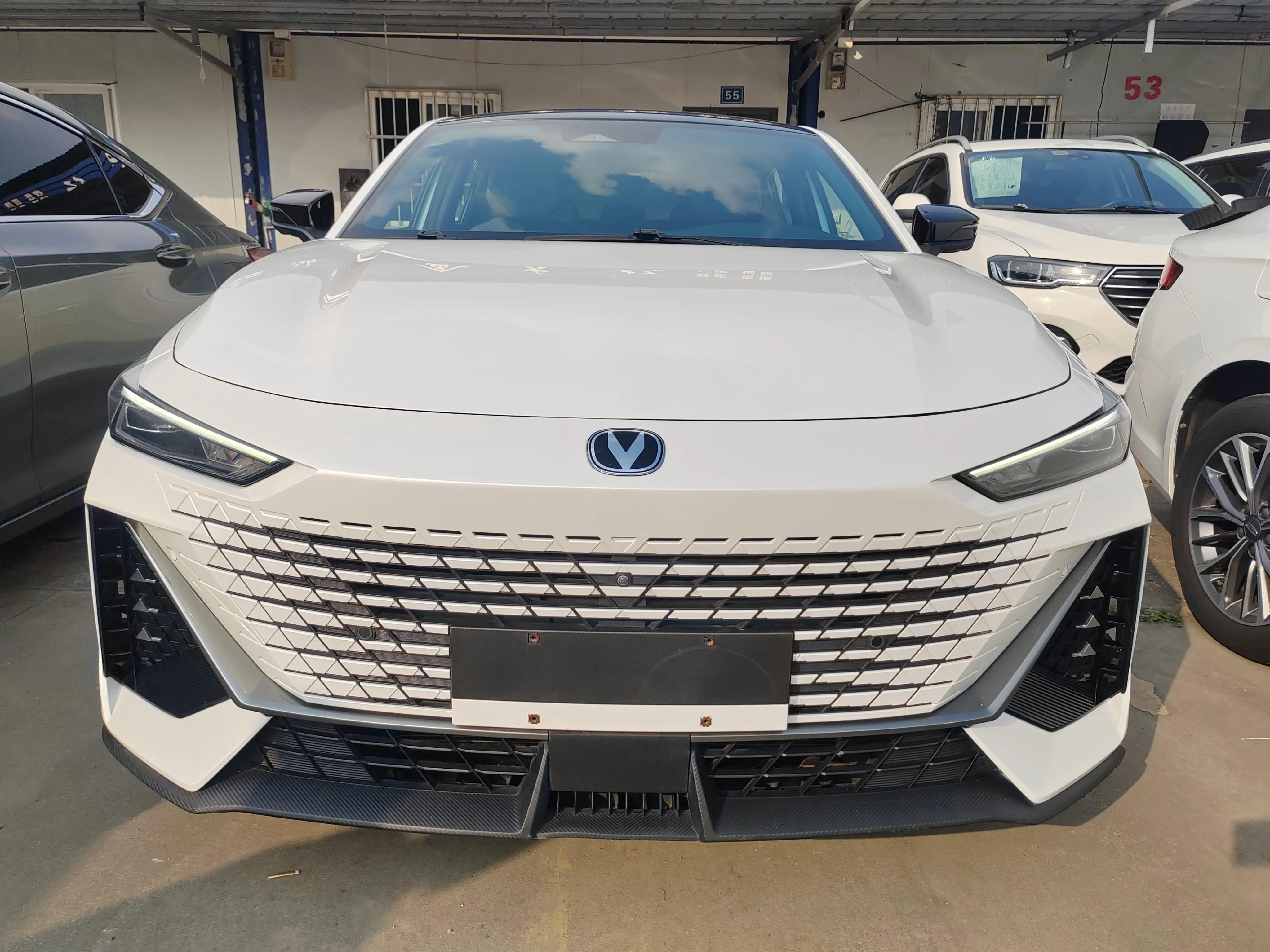 Changan UNI-V  из Китая