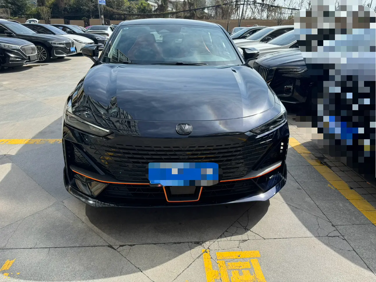 Changan UNI-V  из Китая