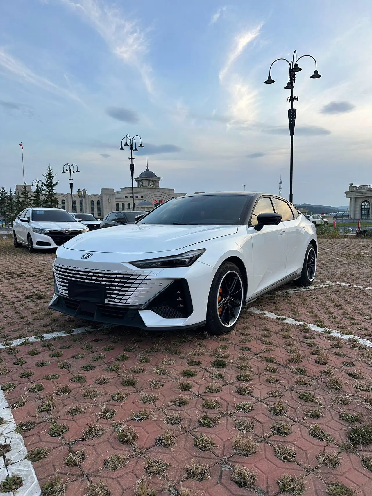 Changan UNI-V  из Китая