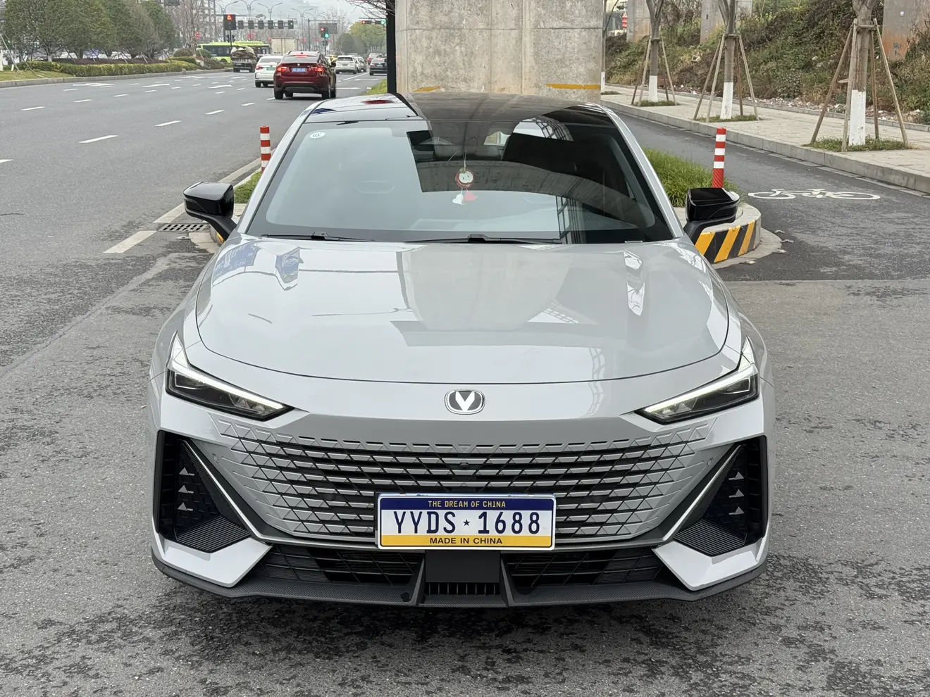 Changan UNI-V  из Китая