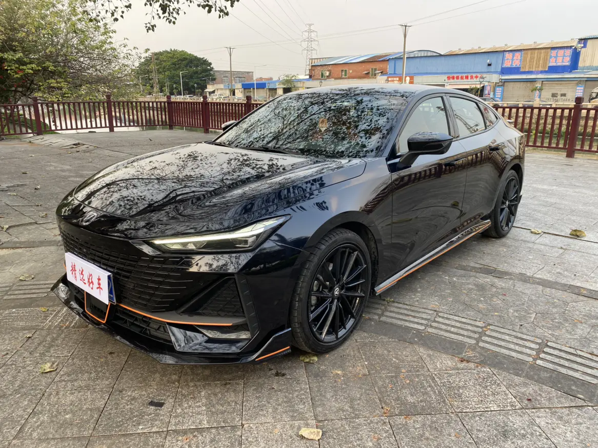 Changan UNI-V  из Китая