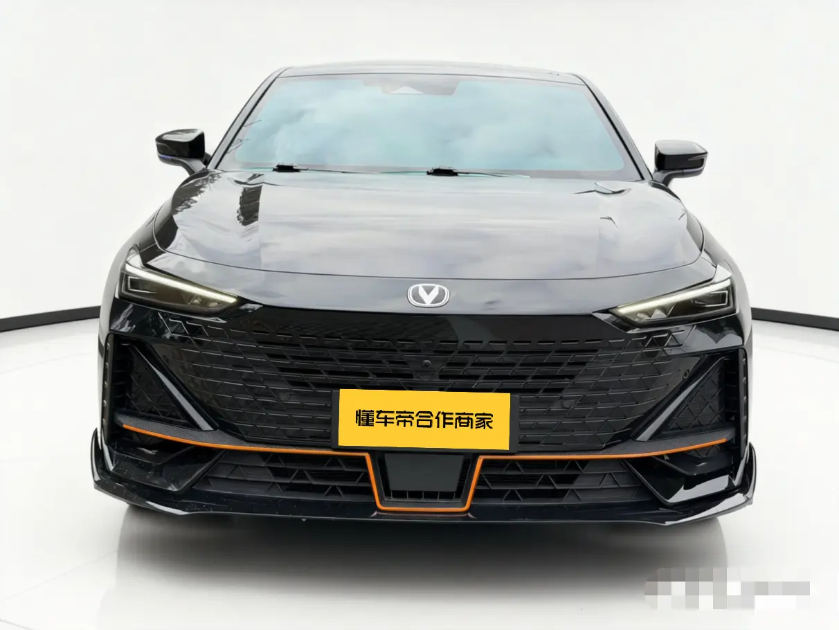 Changan UNI-V  из Китая
