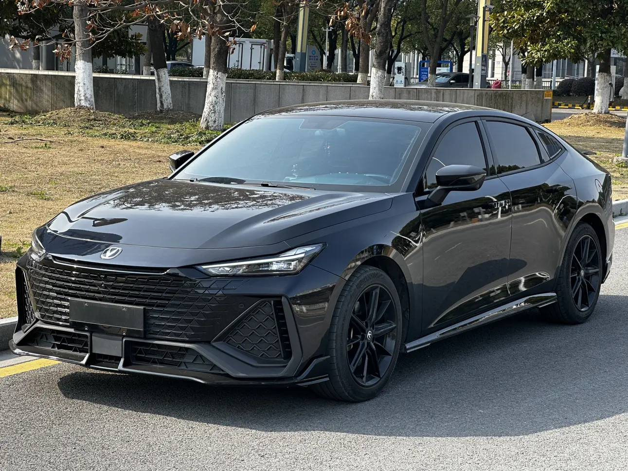 Changan UNI-V  из Китая