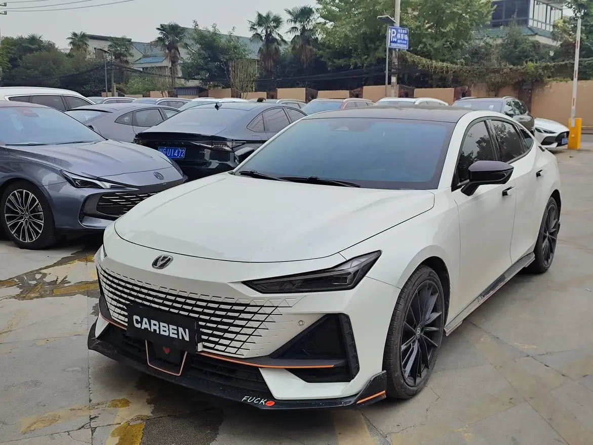 Changan UNI-V  из Китая