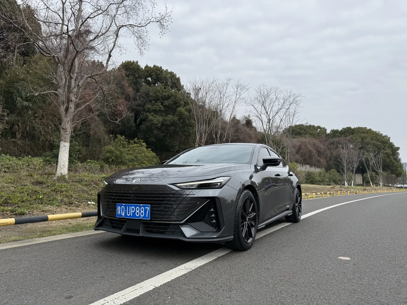 Changan UNI-V  из Китая