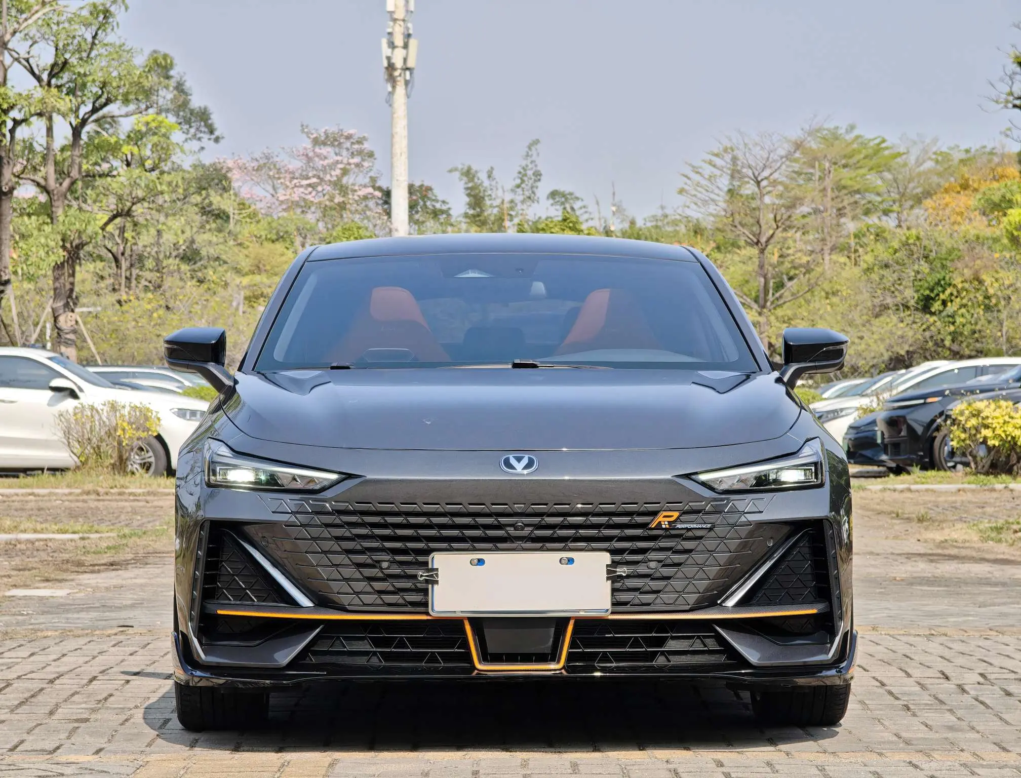 Changan UNI-V  из Китая