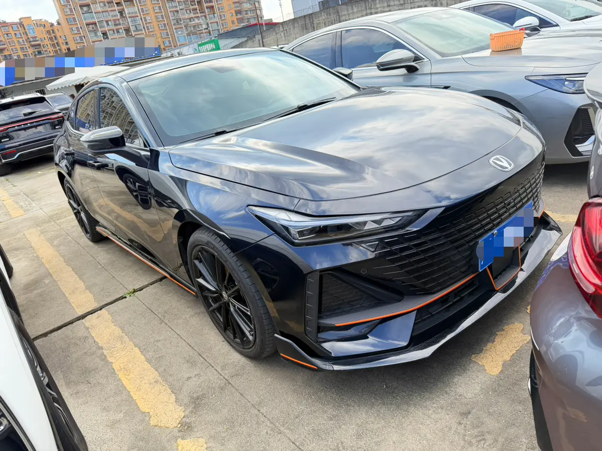 Changan UNI-V  из Китая