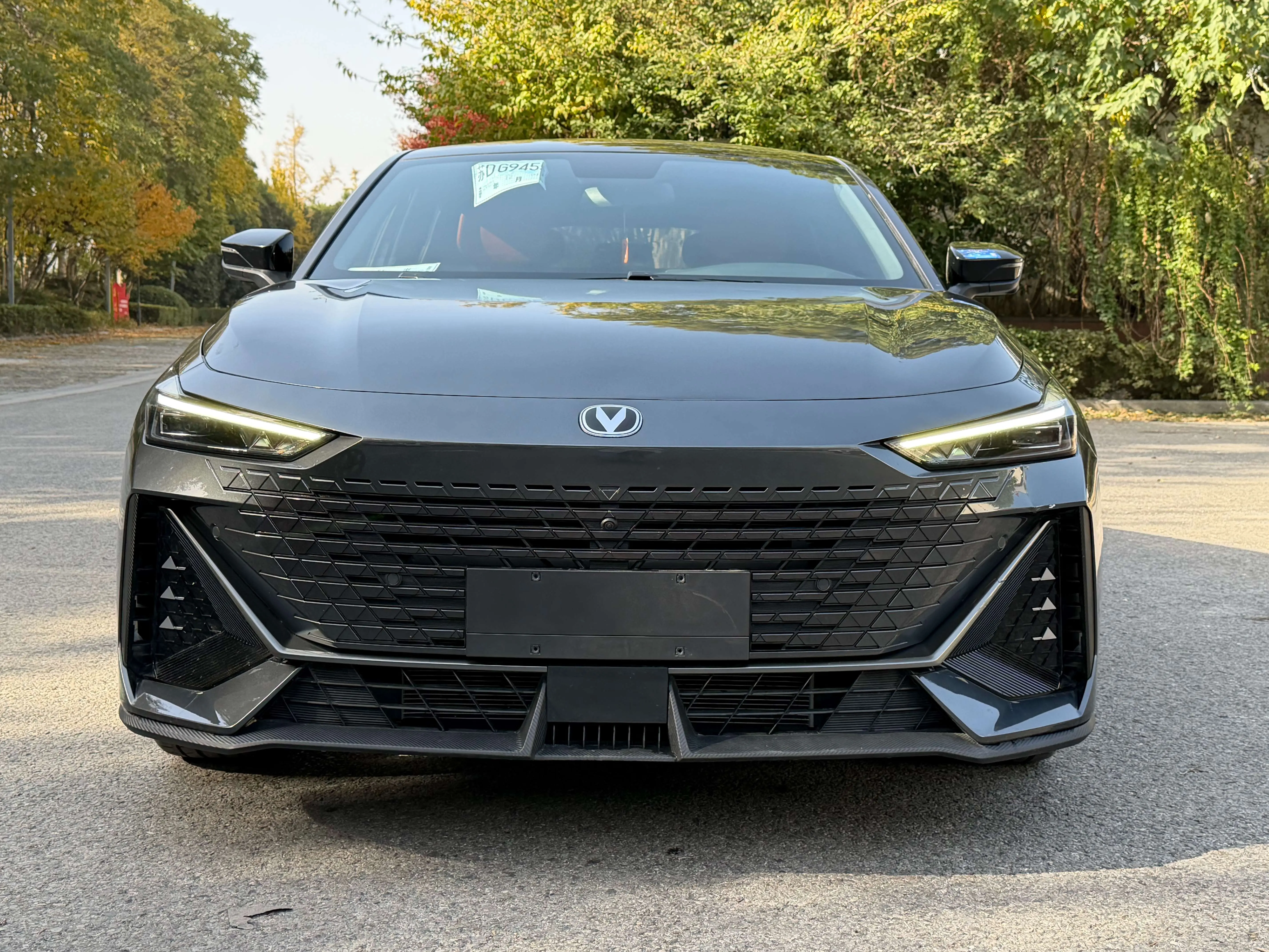 Changan UNI-V  из Китая