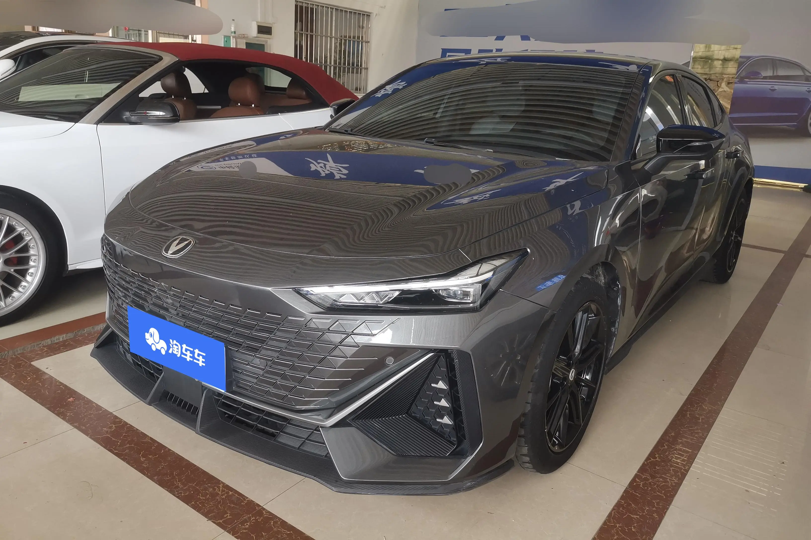 Changan UNI-V  из Китая