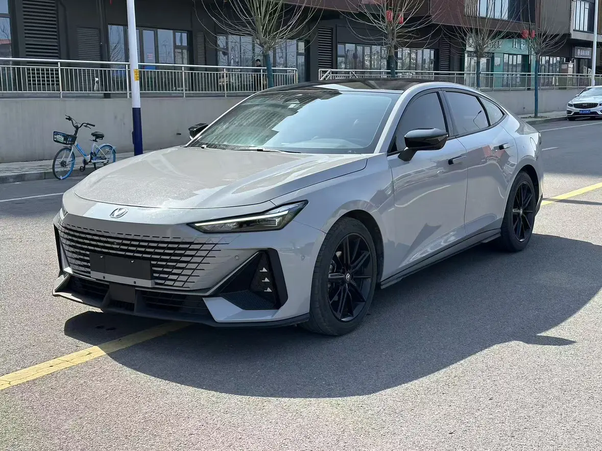 Changan UNI-V  из Китая