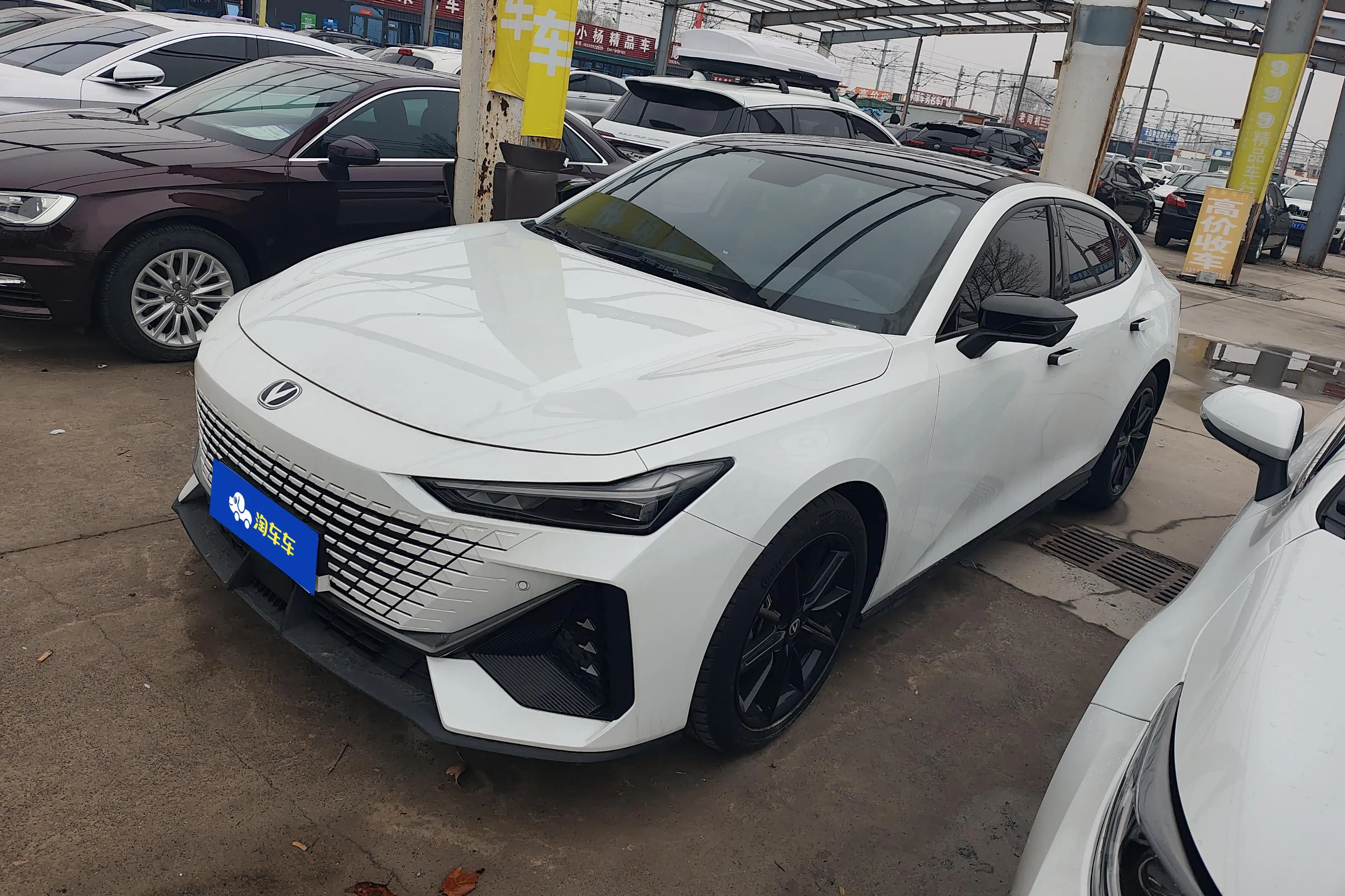 Changan UNI-V  из Китая