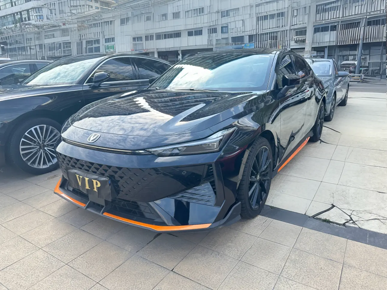 Changan UNI-V  из Китая