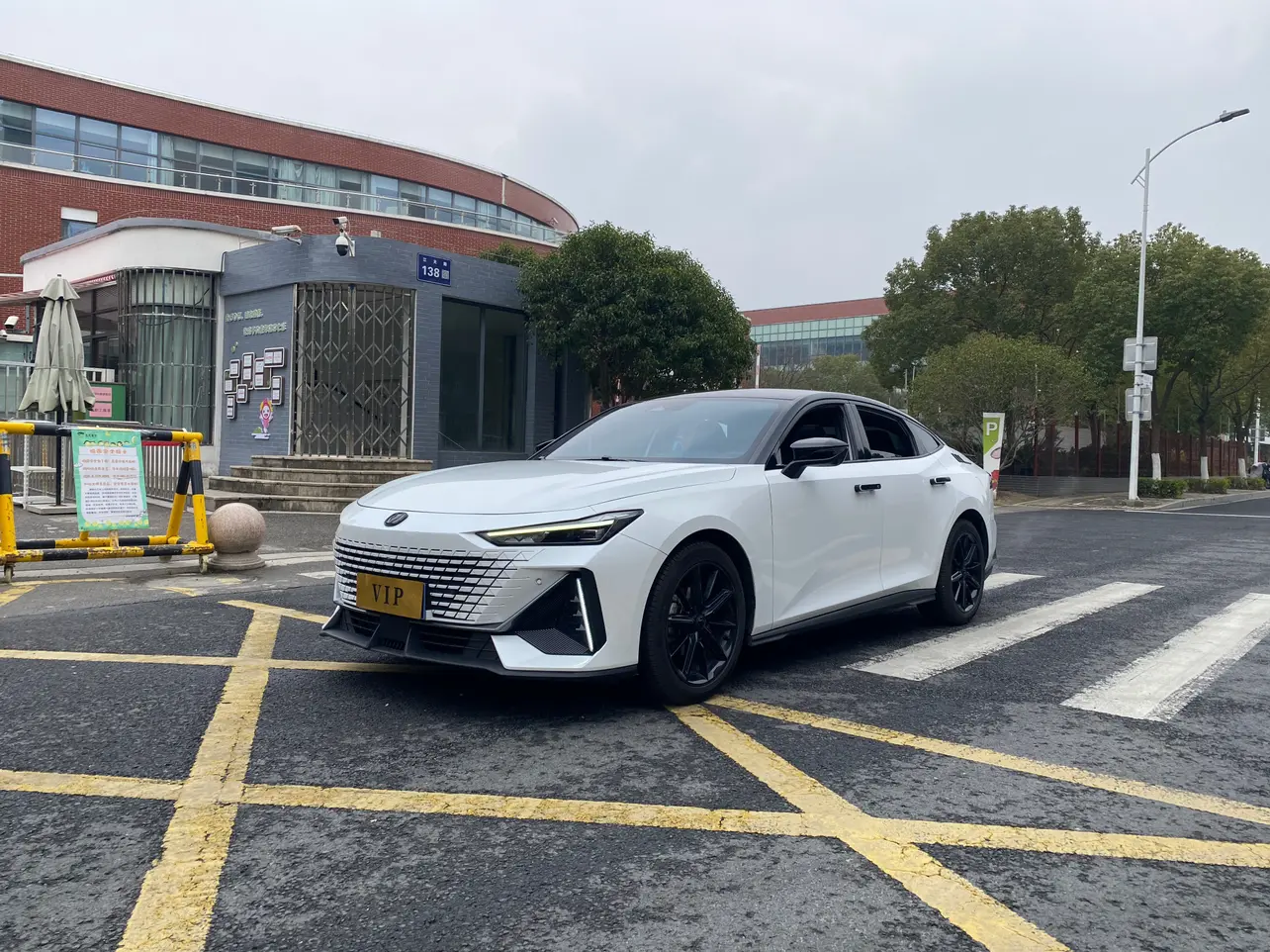 Changan UNI-V  из Китая