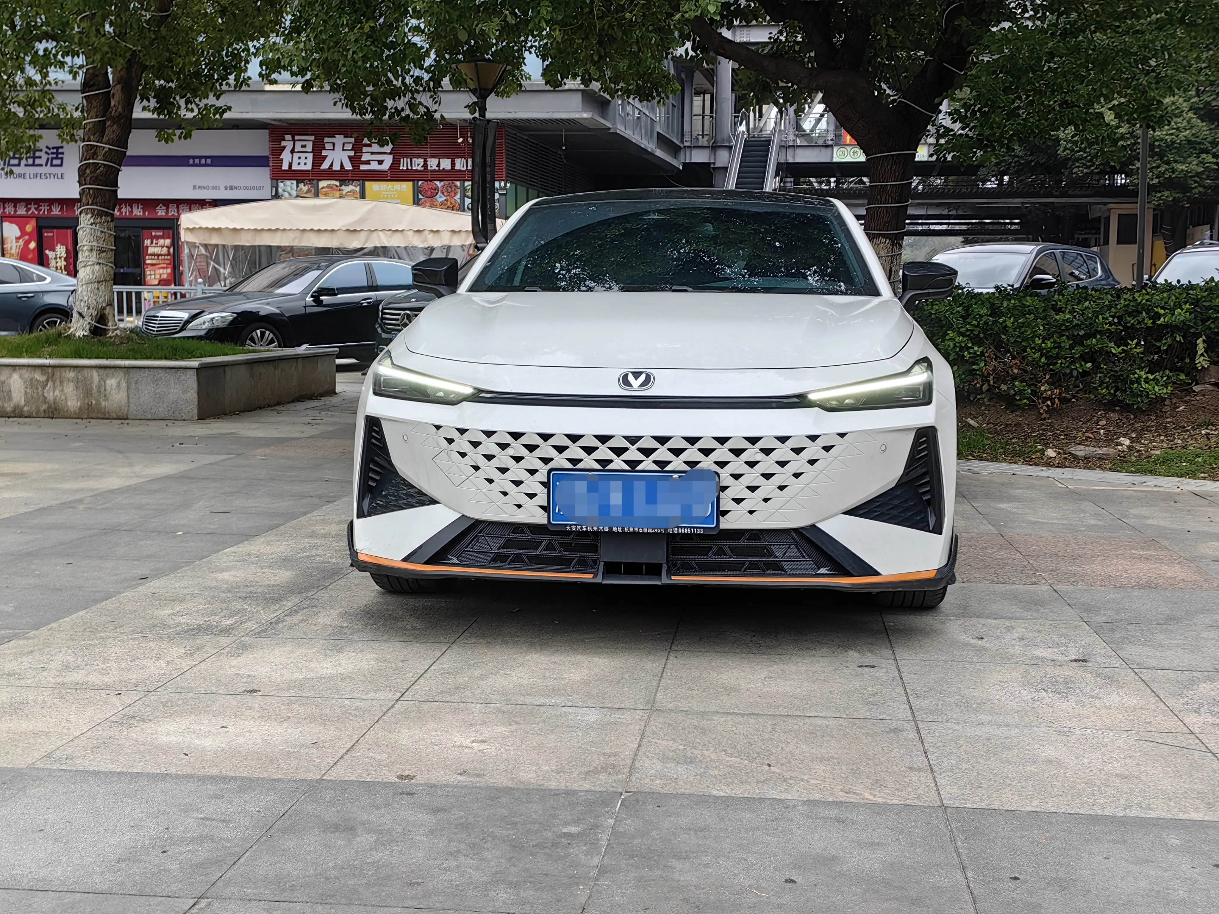 Changan UNI-V  из Китая