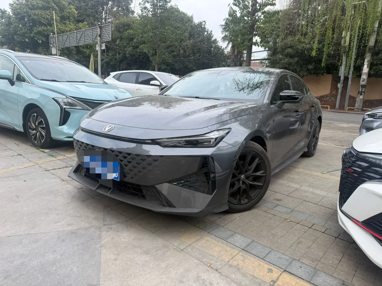 Changan UNI-V  из Китая