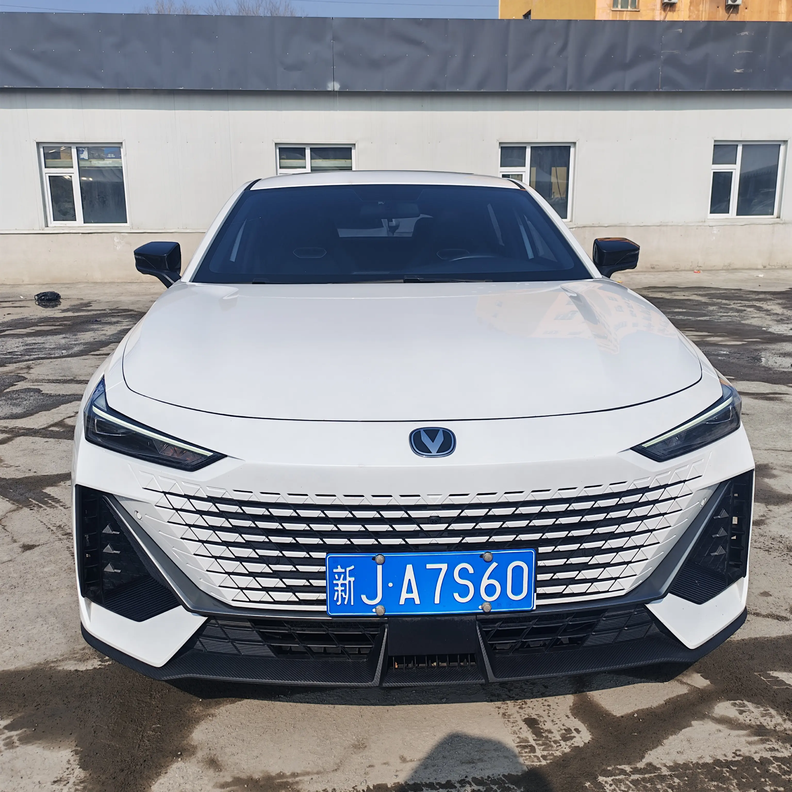 Changan UNI-V  из Китая