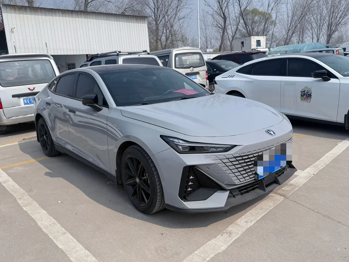 Changan UNI-V  из Китая