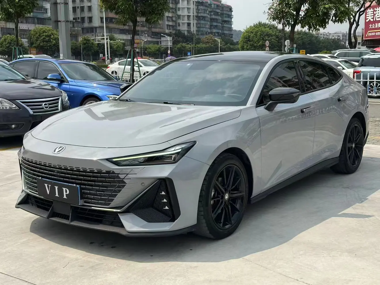 Changan UNI-V  из Китая