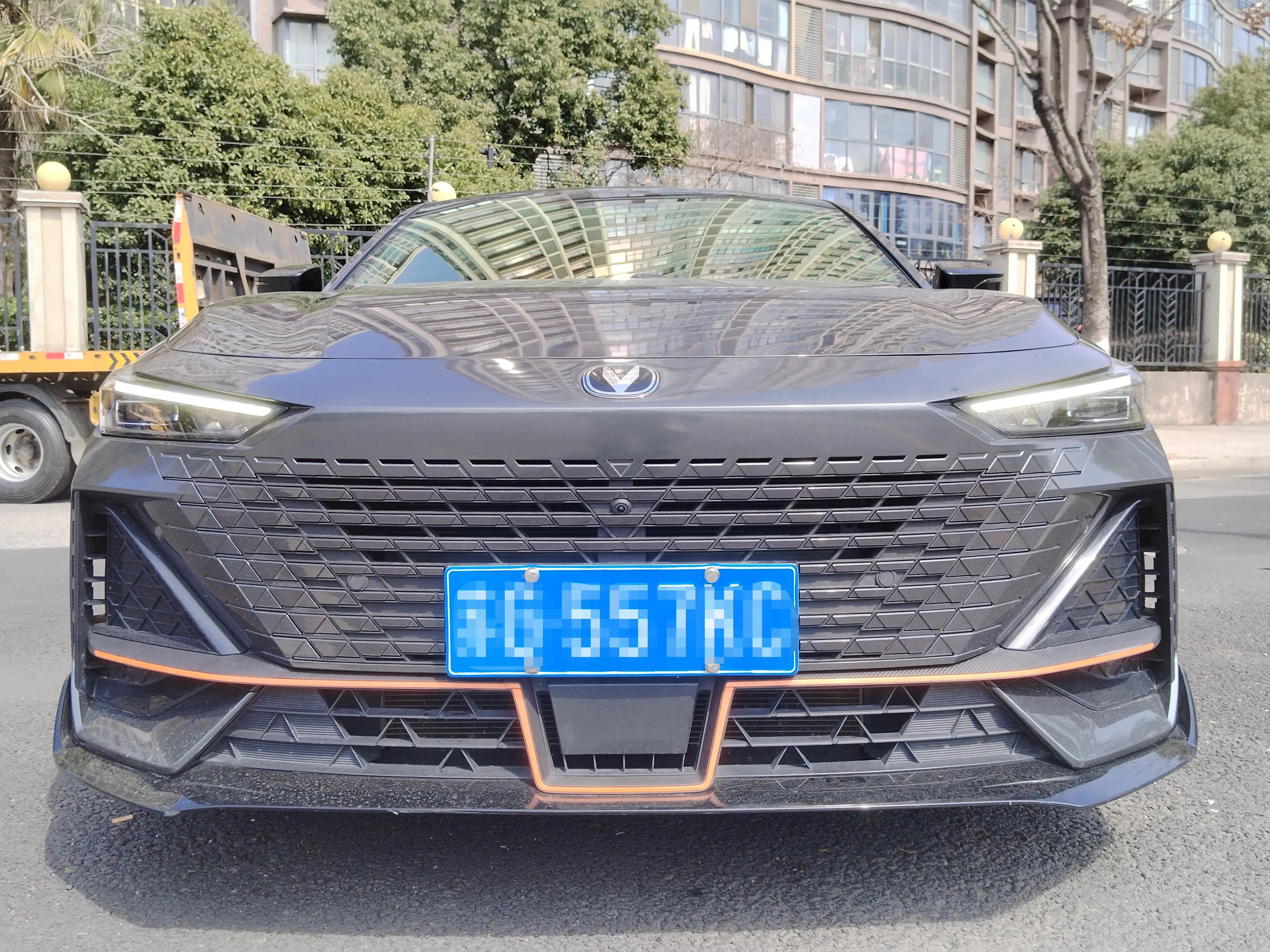 Changan UNI-V  из Китая