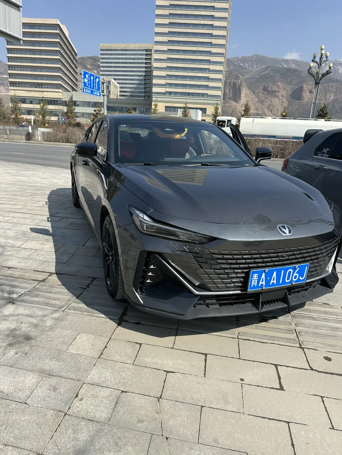 Changan UNI-V  из Китая