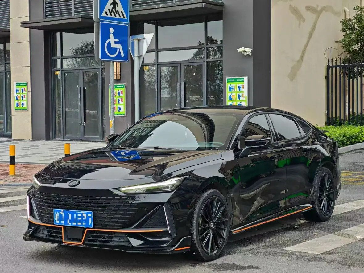 Changan UNI-V  из Китая