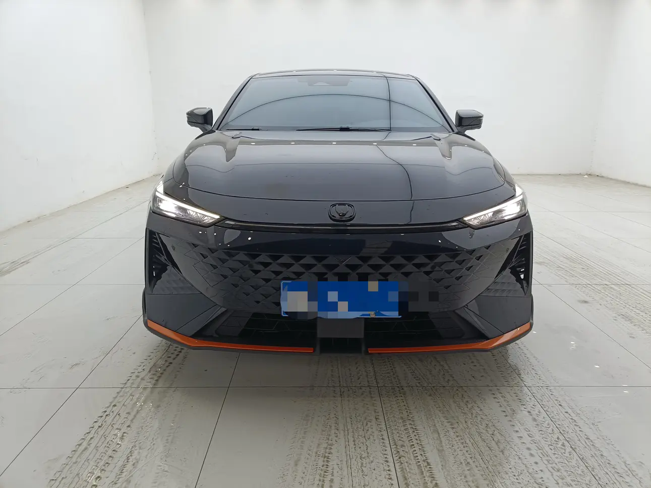 Changan UNI-V  из Китая