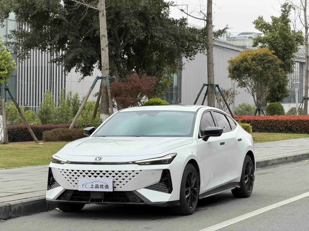 Changan UNI-V  из Китая