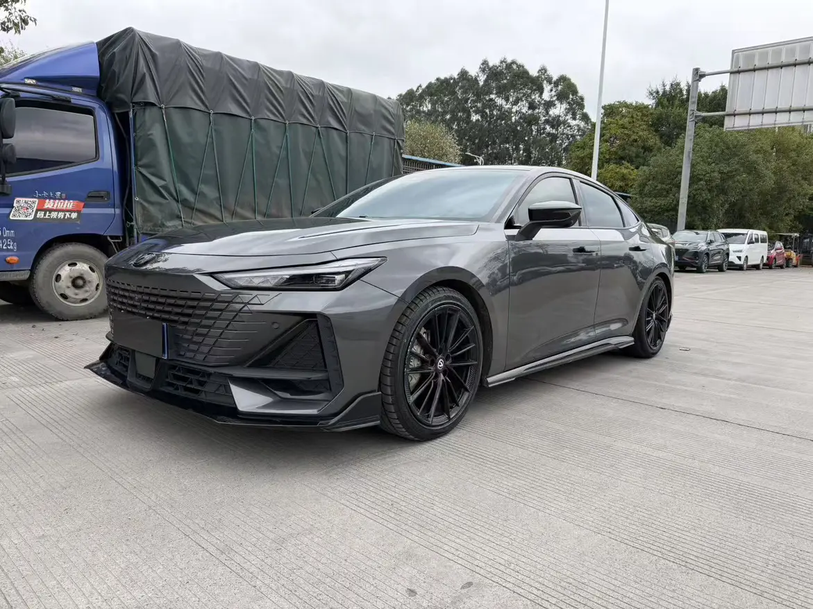 Changan UNI-V  из Китая