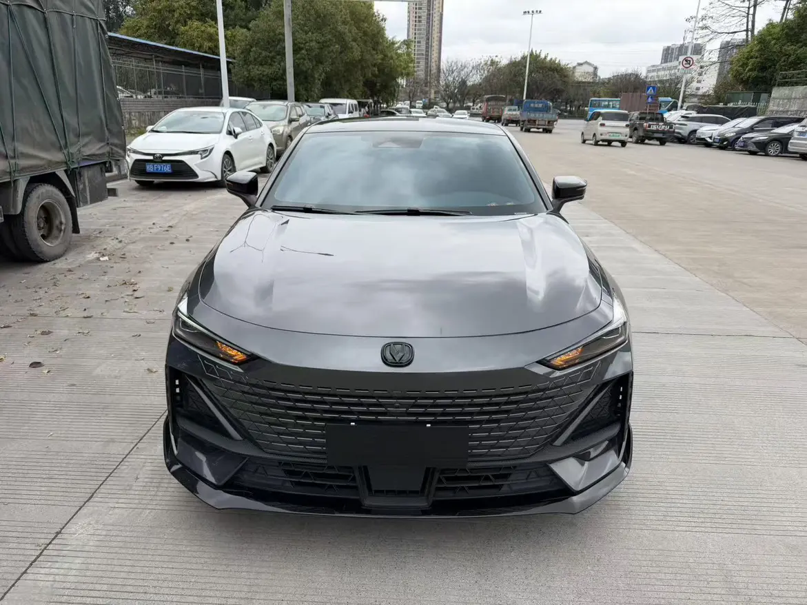 Changan UNI-V  из Китая