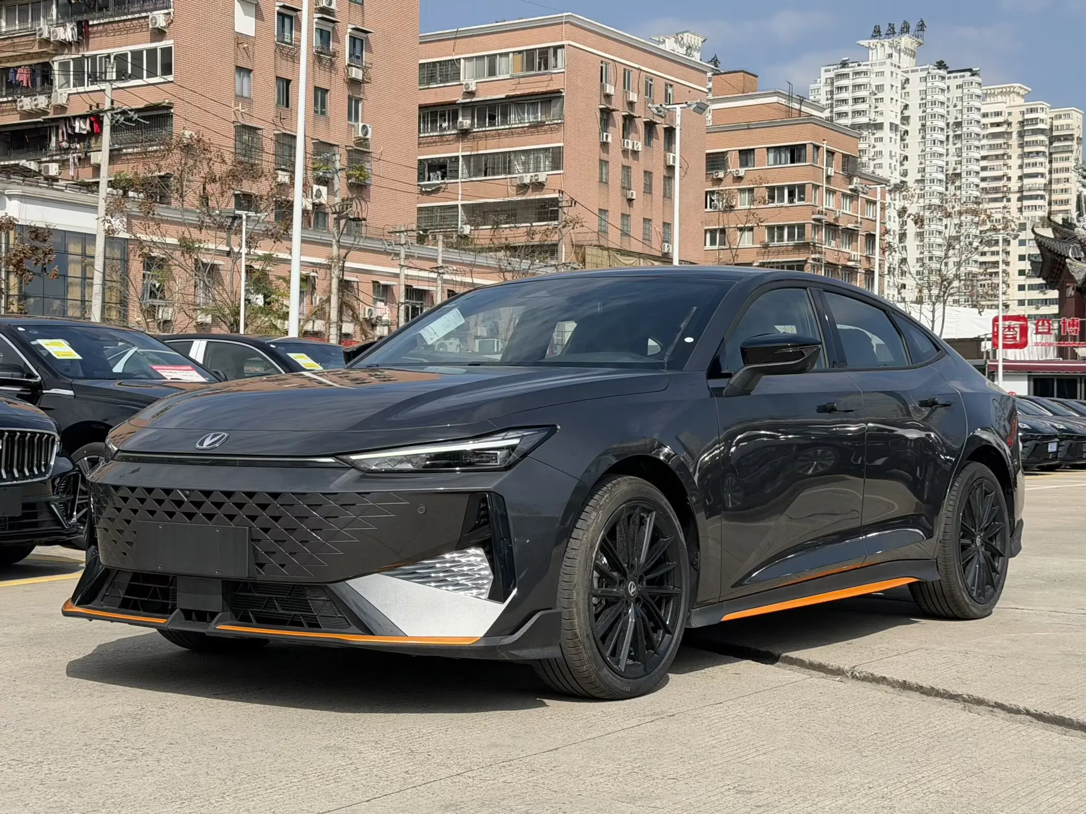 Changan UNI-V  из Китая